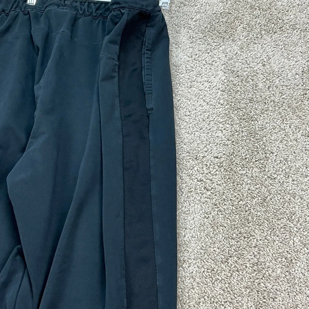 Puma SweatPants Mens XL Black Tapered Joggers Stretch Waistband Drawstring EUC - Picture 12 of 16